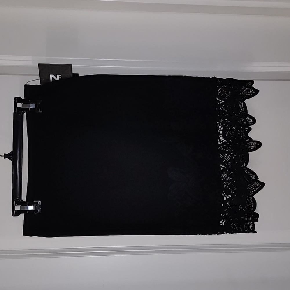 Women's black lace pencil skirt